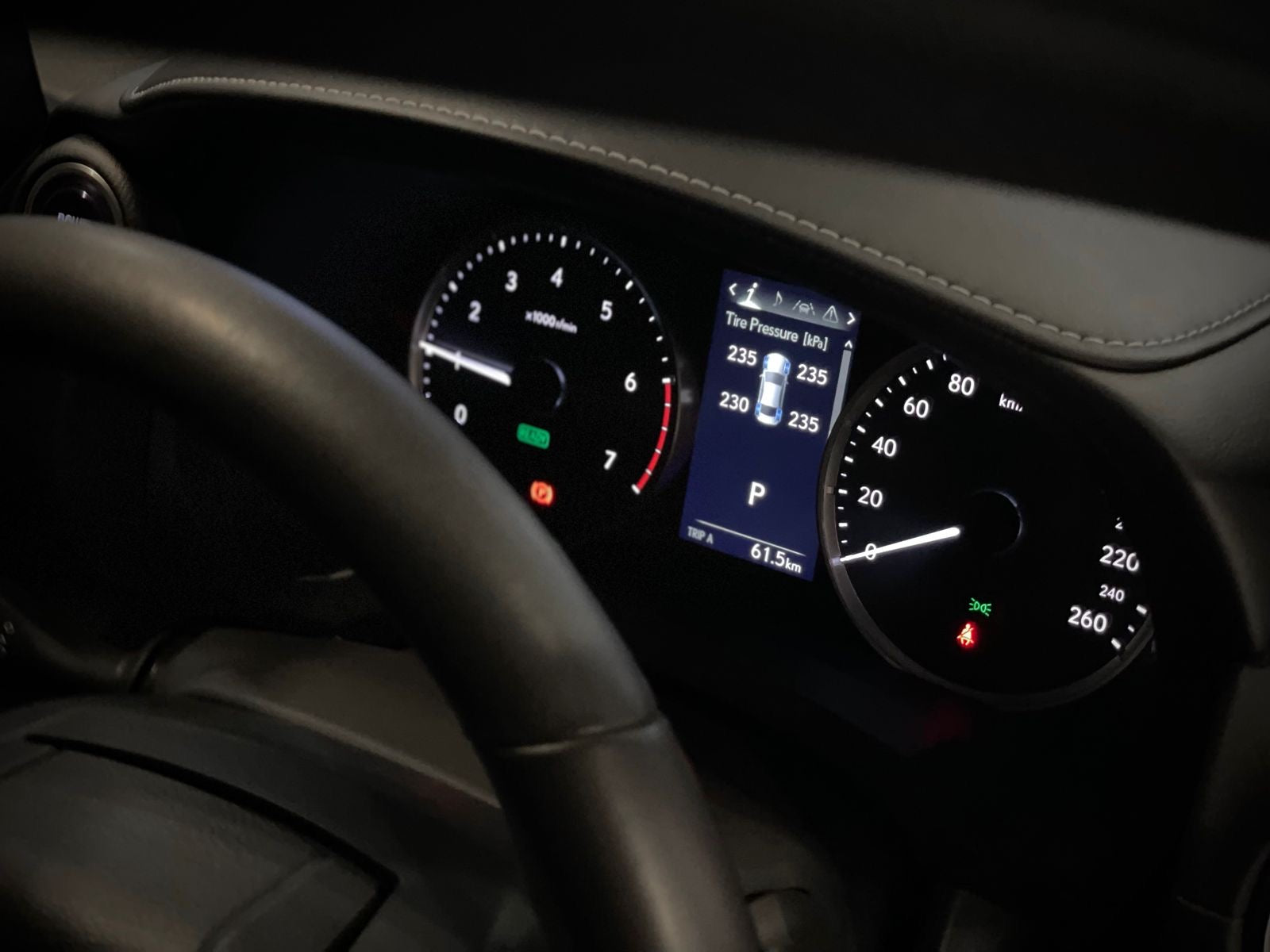 2022 Lexus IS300H