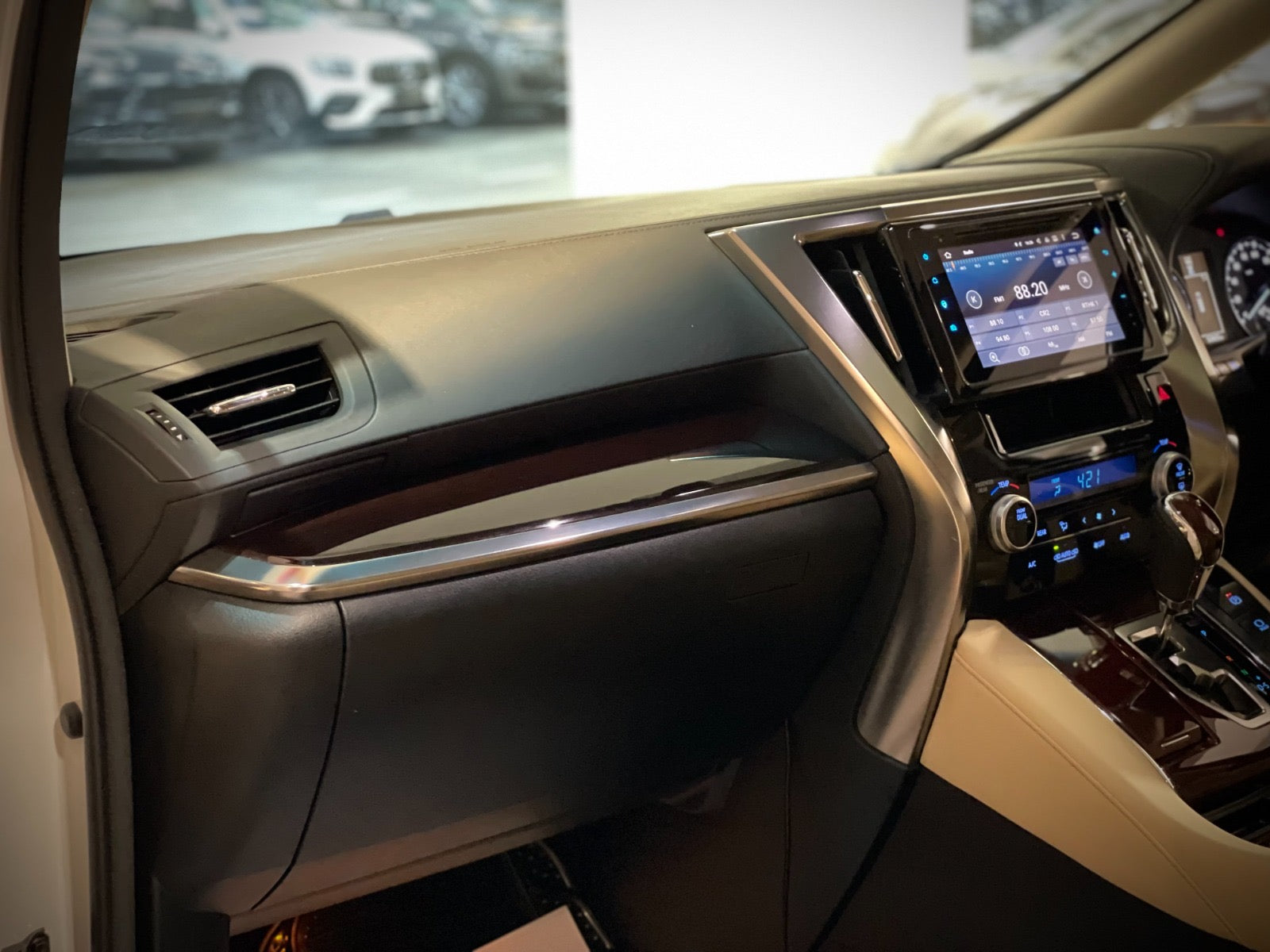 2017 Toyota Vellfire 3.5