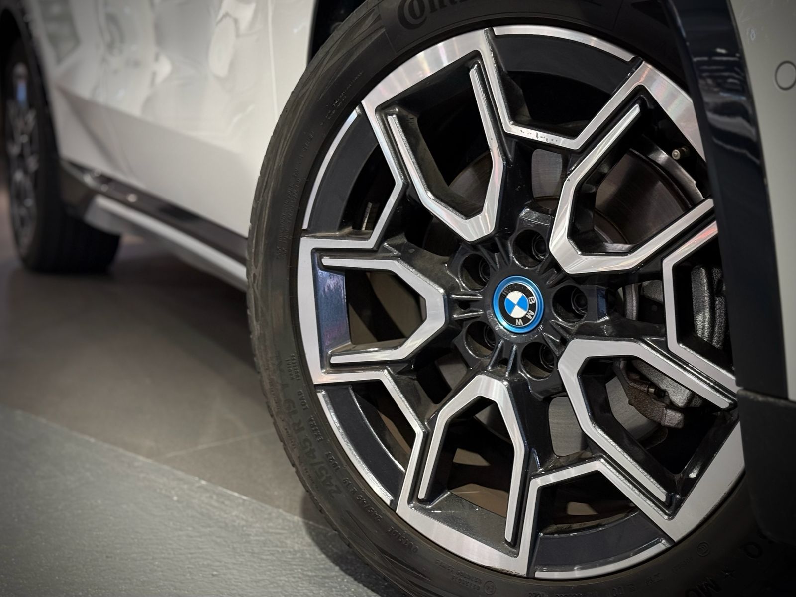 2023 BMW iX1 xdrive30 XLine