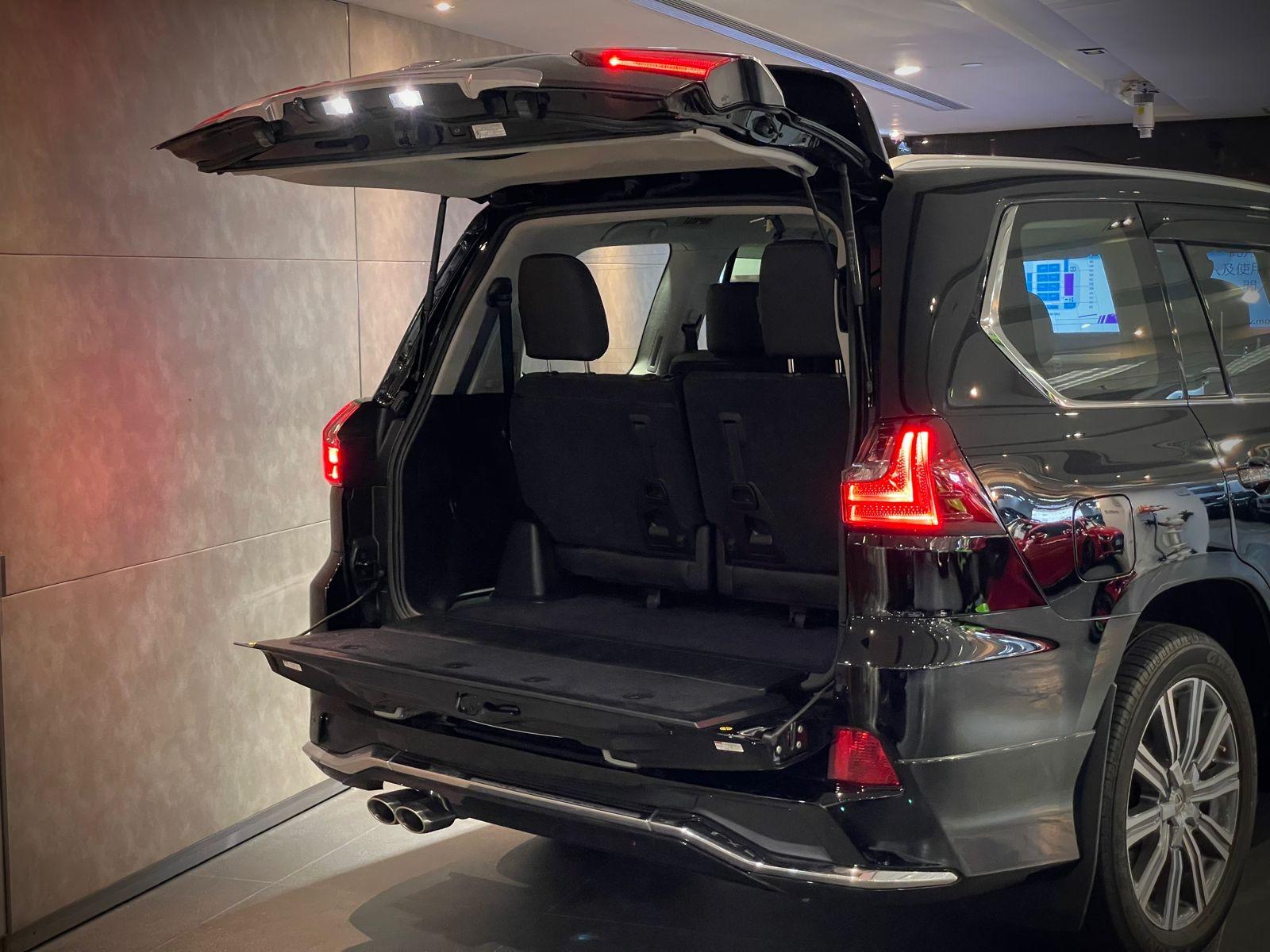 2016 Lexus LX570