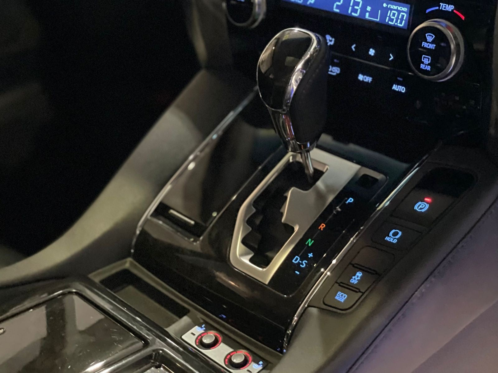2016 Toyota Alphard 3.5