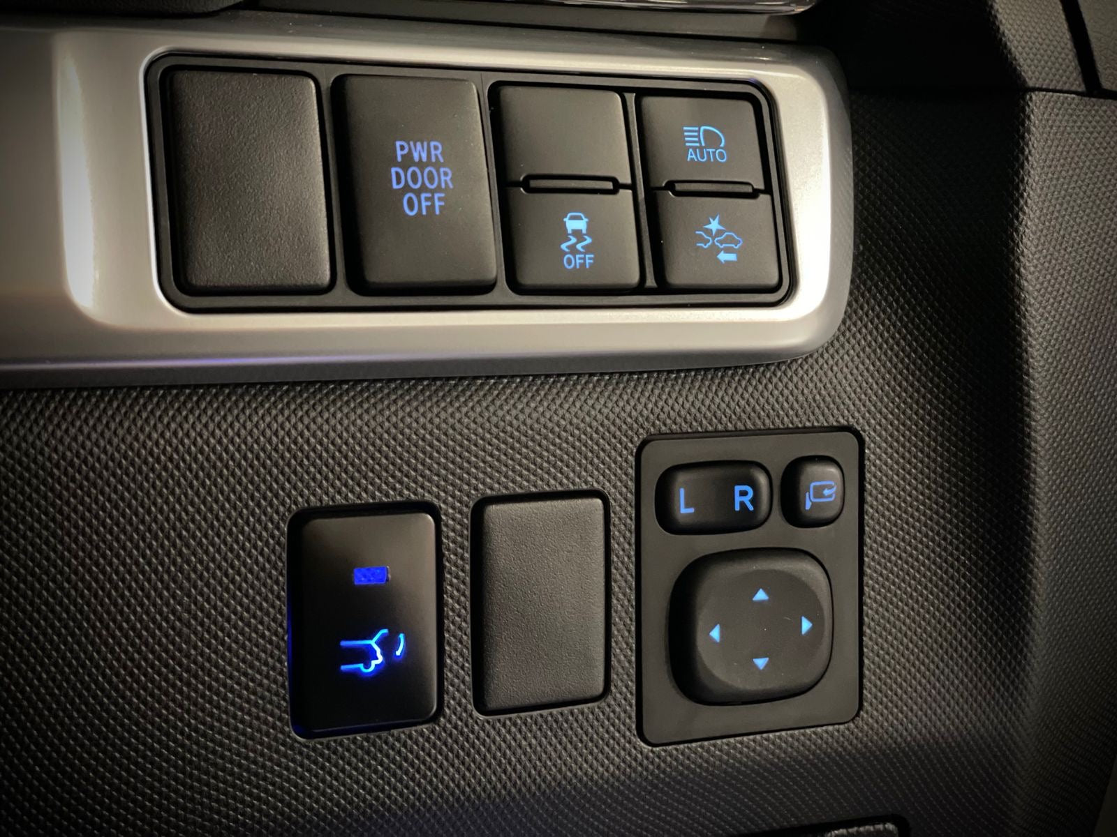 2017 Toyota Estima