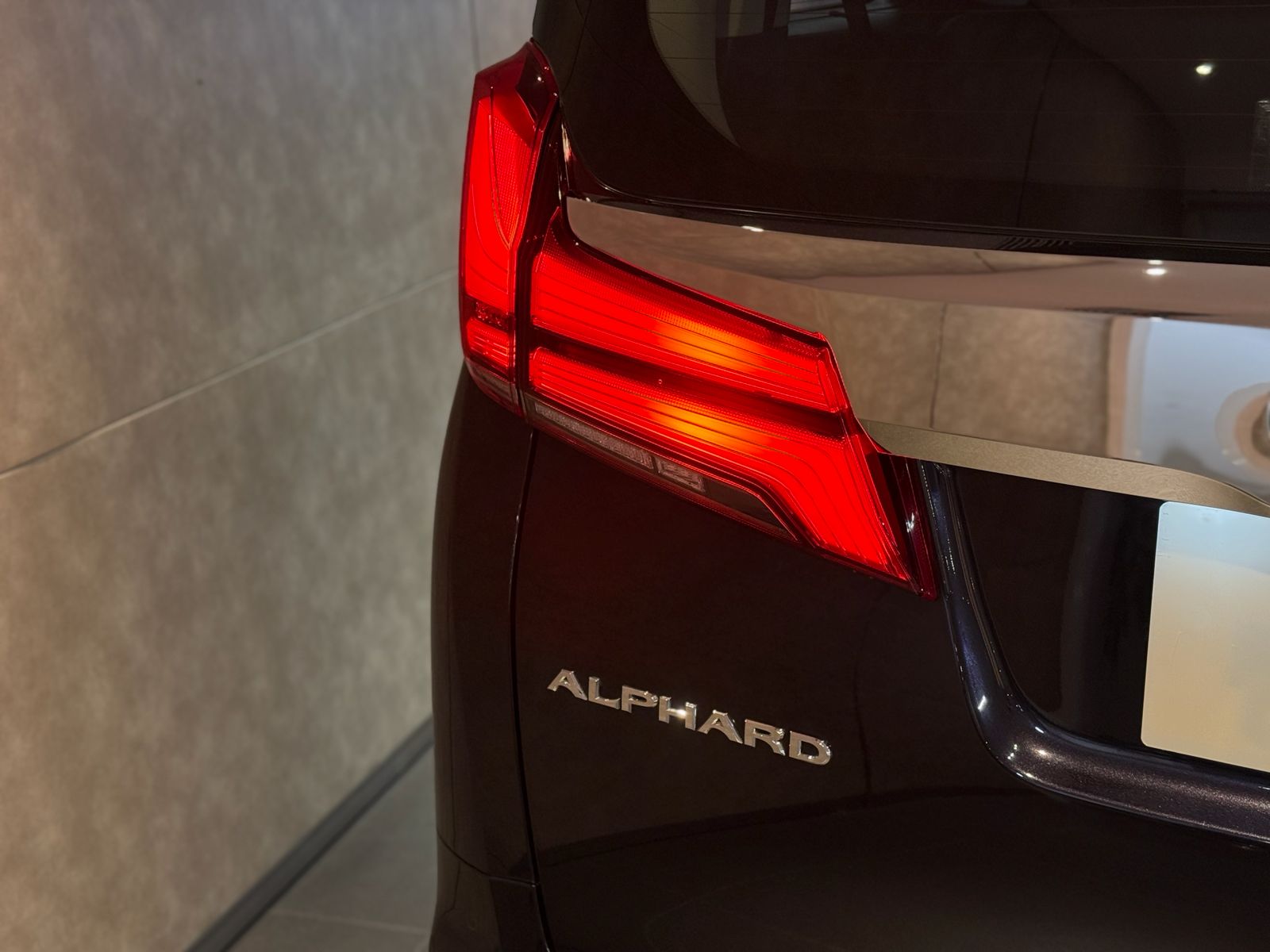 2018 Toyota Alphard 250 SC