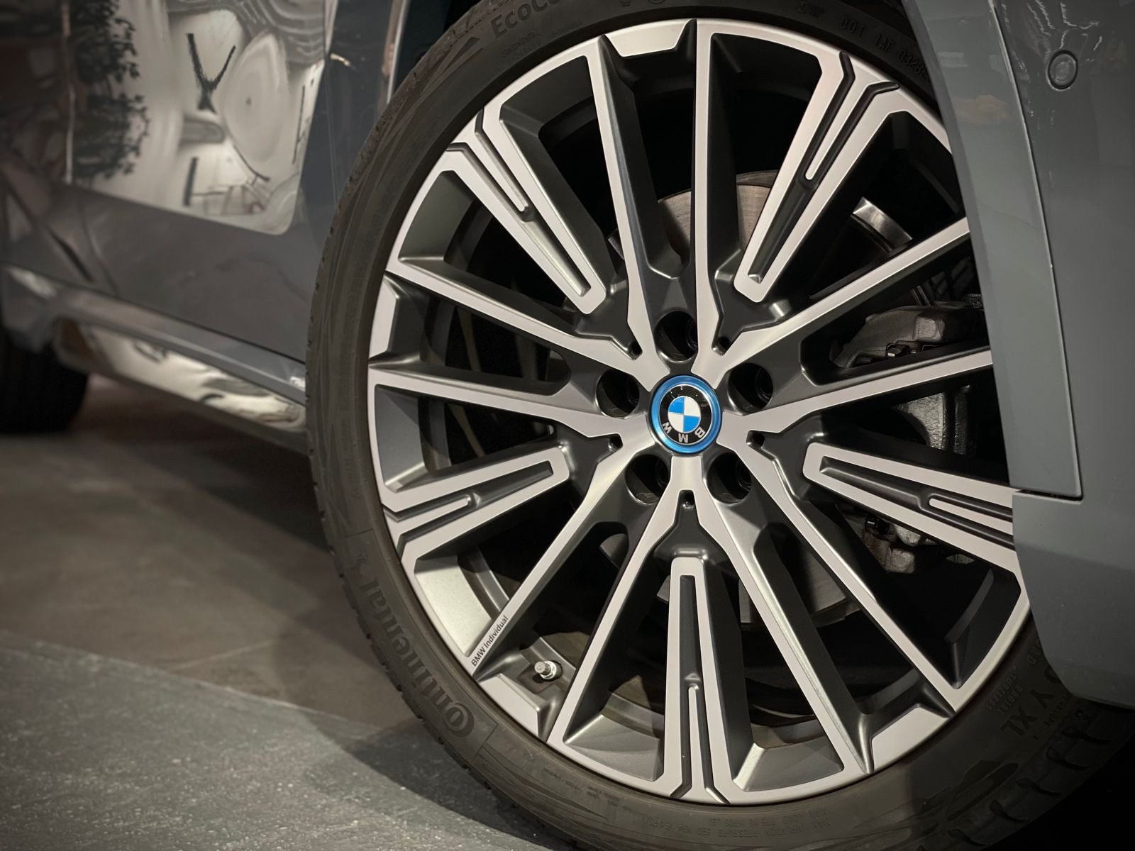 2023 BMW iX1 xdrive30 M Sport