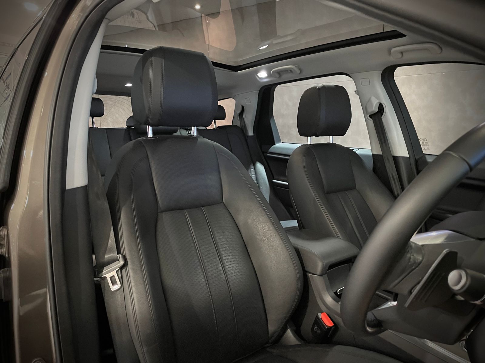 2017 LandRover Discovery Sport SE 7S