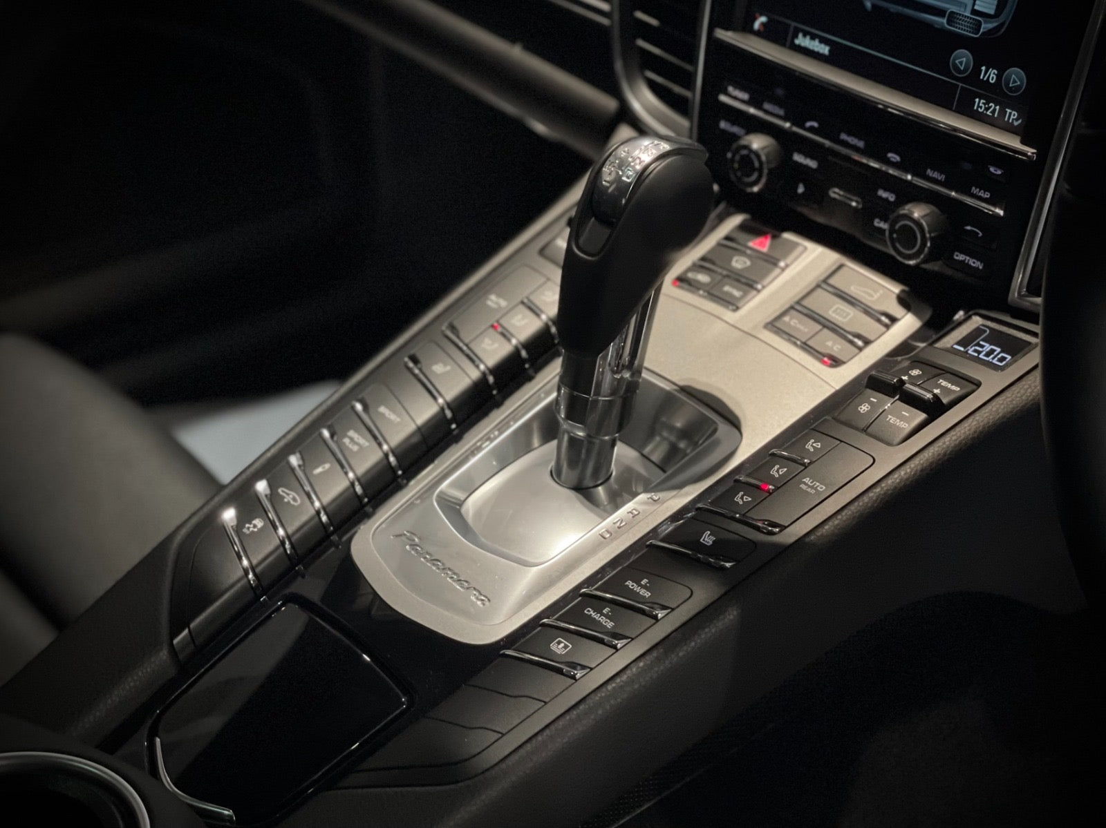 2015 Porsche Panamera S E-Hybrid