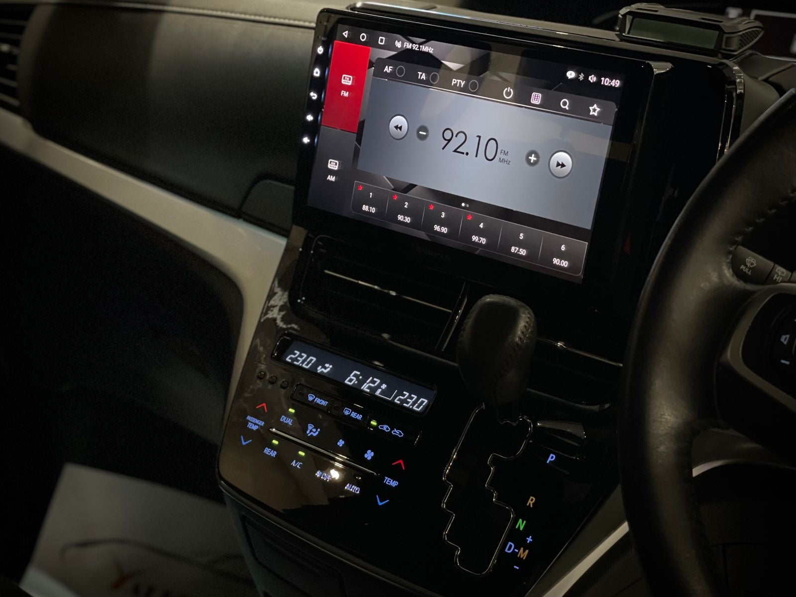2017 Toyota Estima