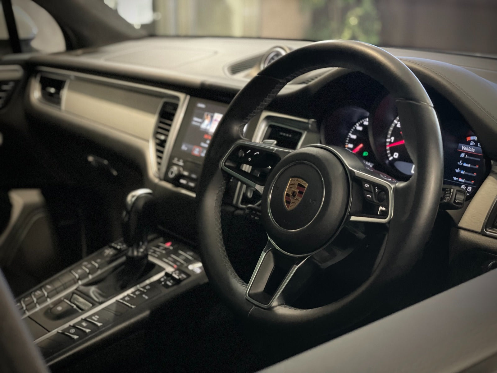 2017 Porsche Macan Turbo