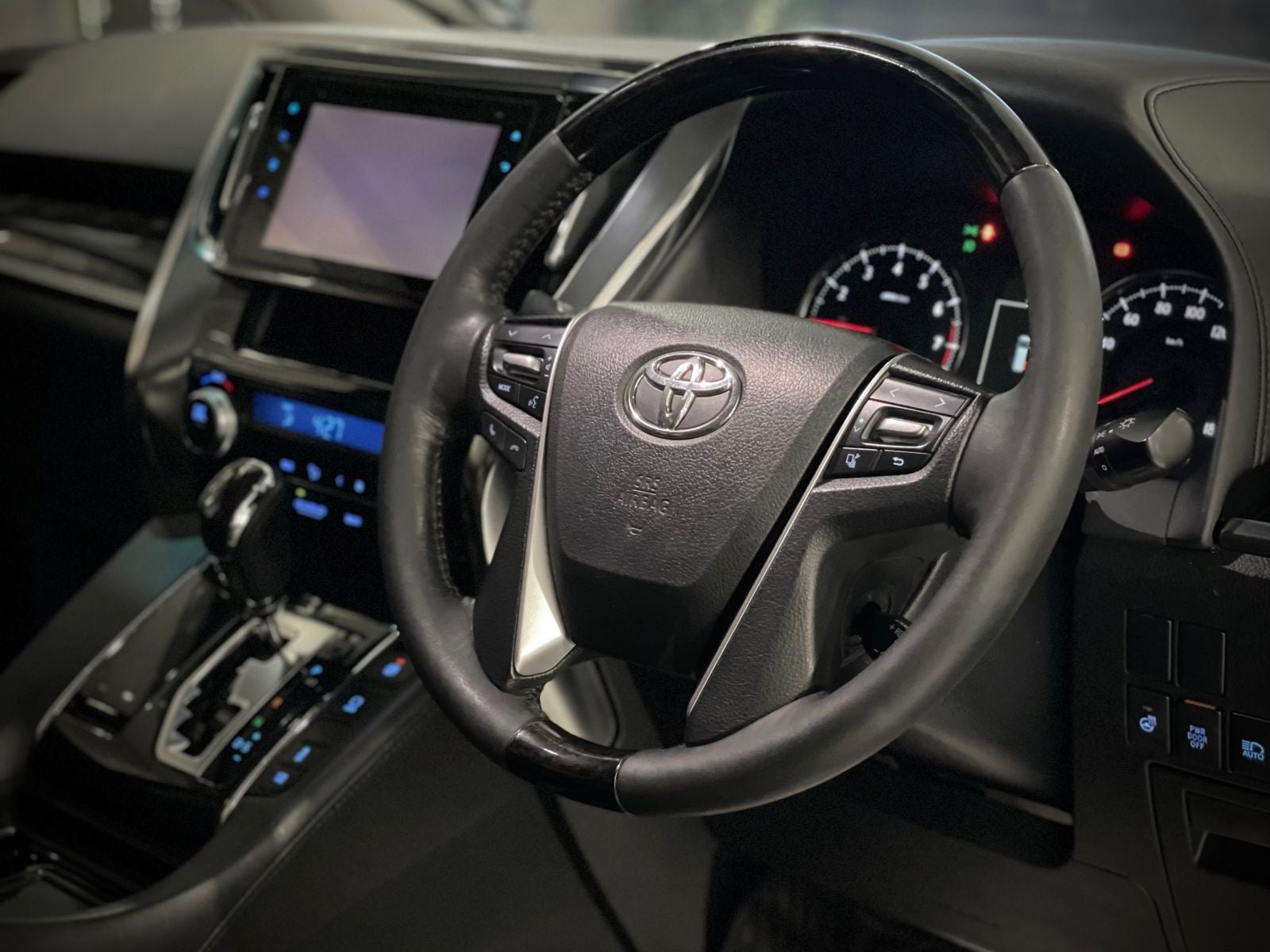 2017 Toyota Alphard 3.5