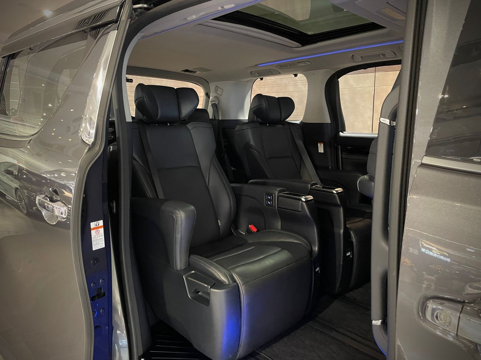 2016 Toyota Alphard 3.5