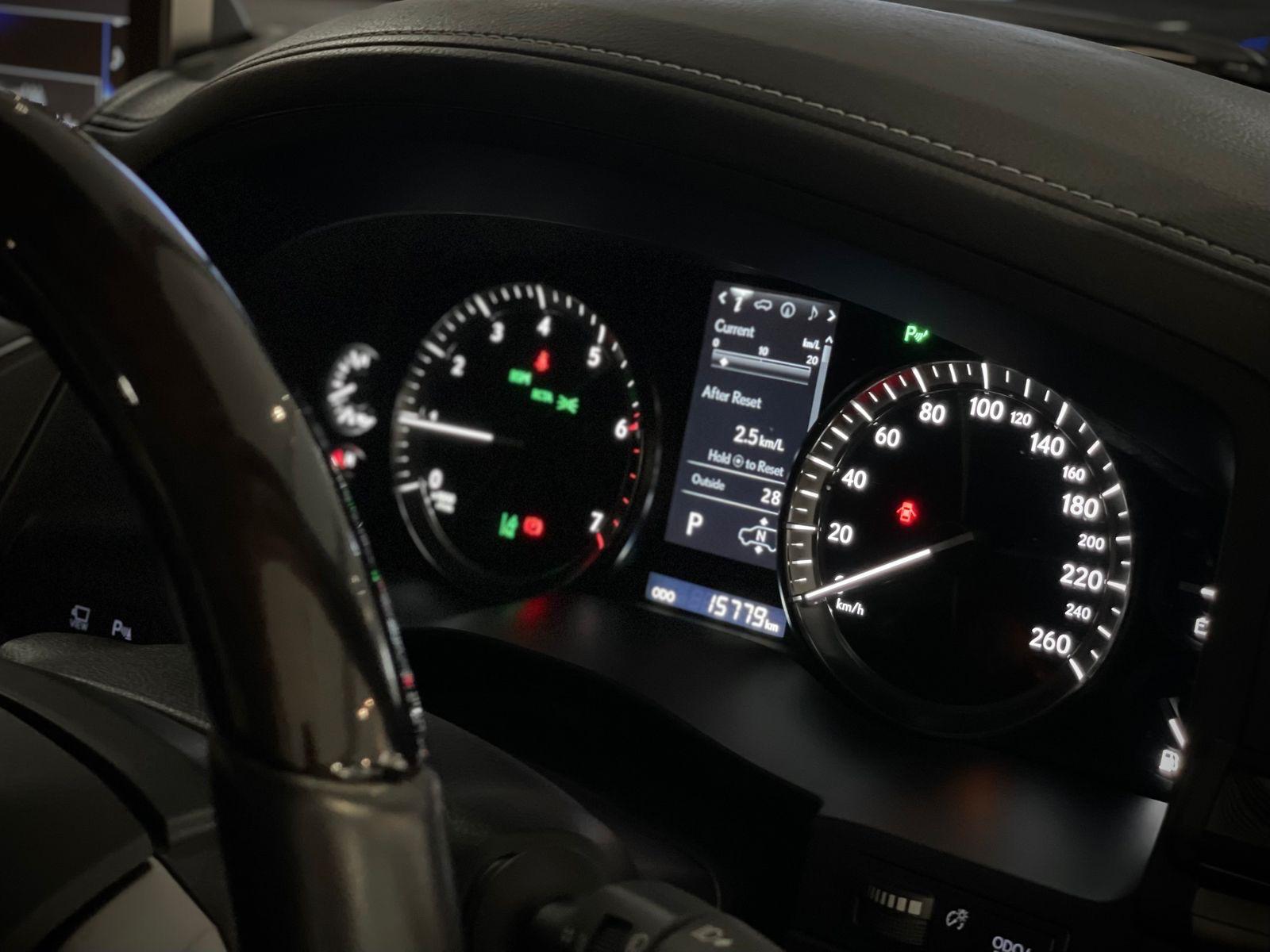 2016 Lexus LX570