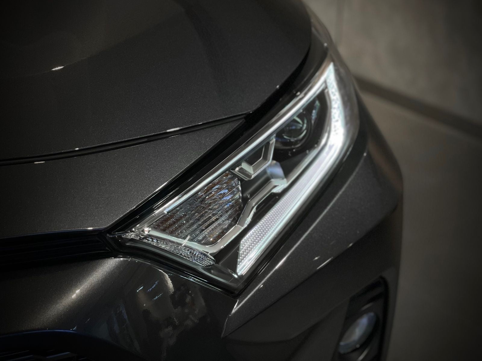 2020 Toyota RAV4 Deluxe