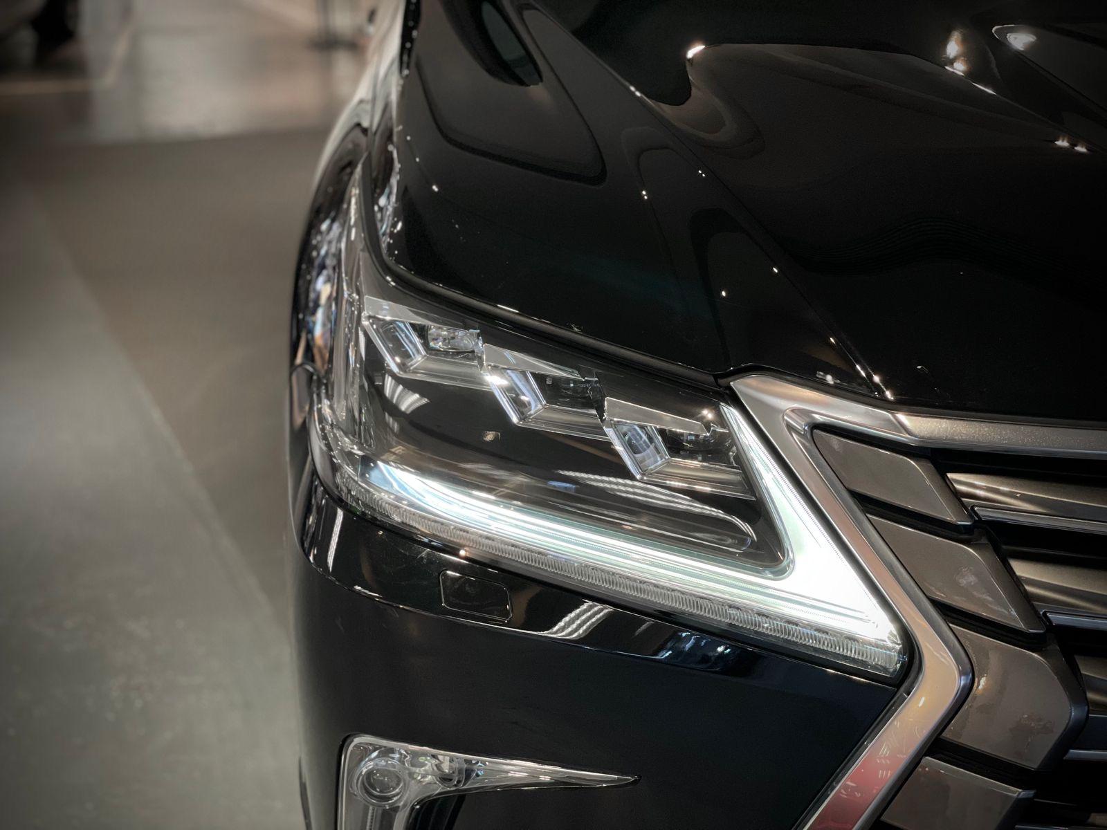 2016 Lexus LX570