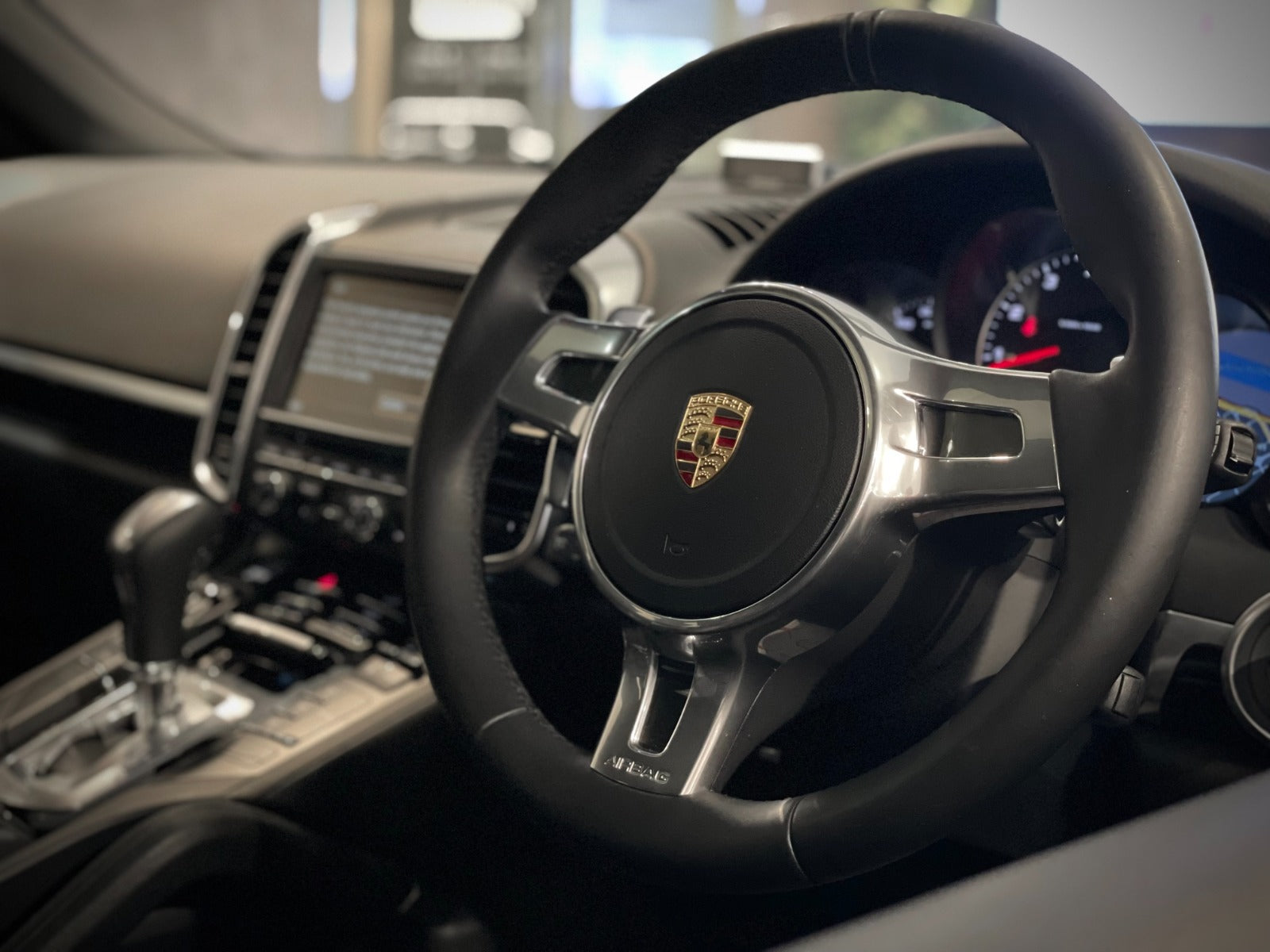 2014 Porsche Cayenne Platinum Edition
