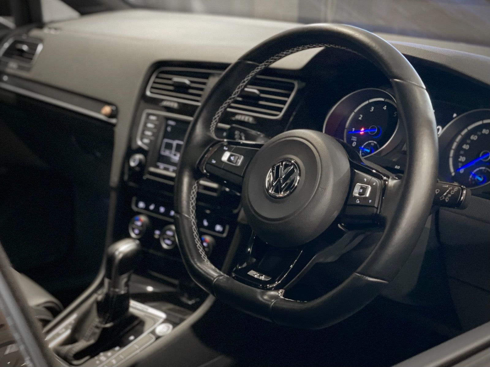2016 Volkswagen Golf R