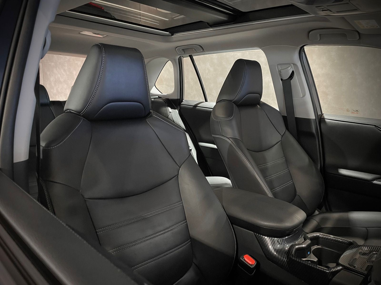 2020 Toyota RAV4 Deluxe