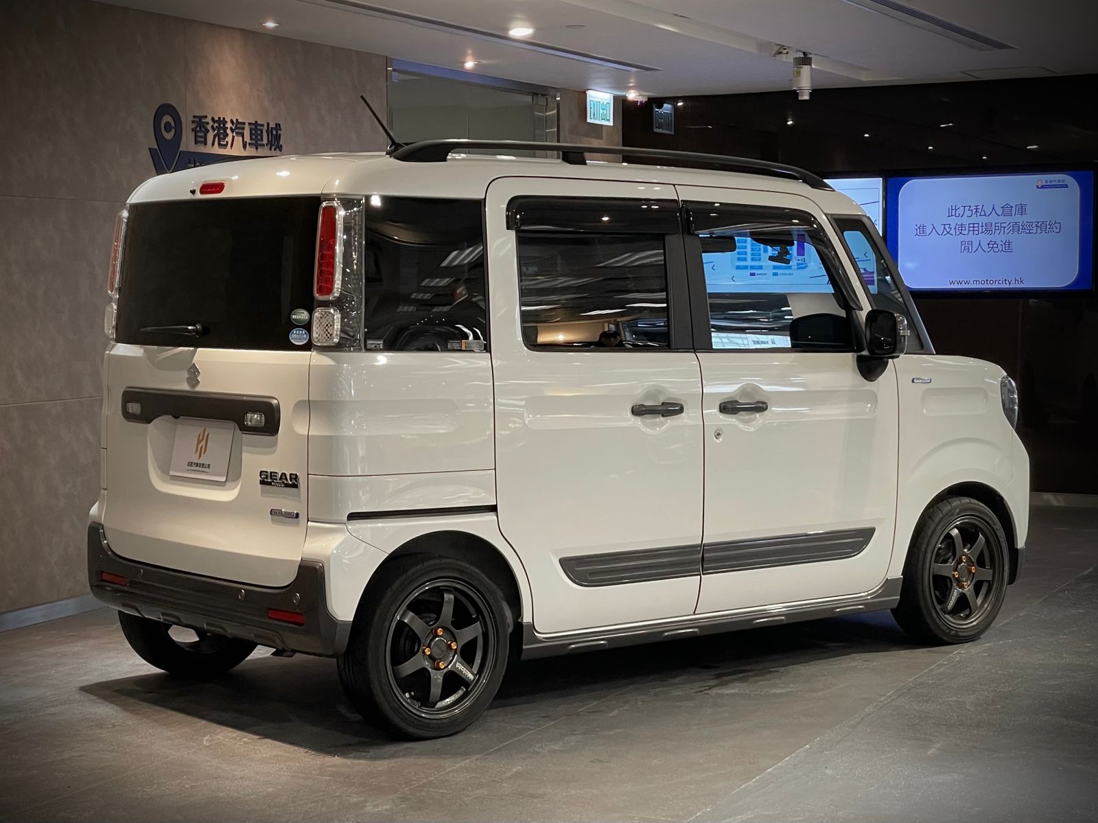 2019 Suzuki Gear Spacia XZ Hybrid Turbo