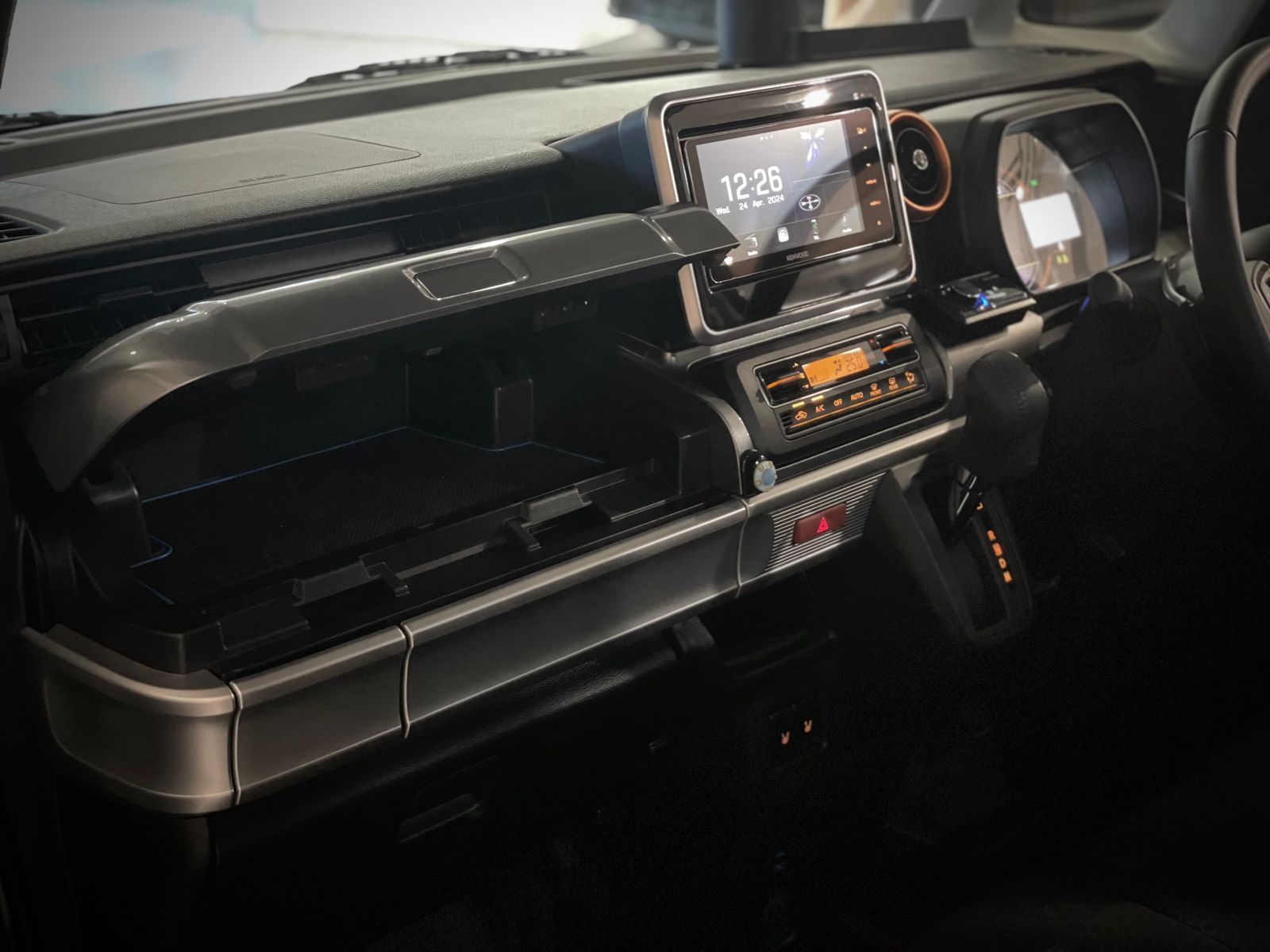2019 Suzuki Gear Spacia XZ Hybrid Turbo