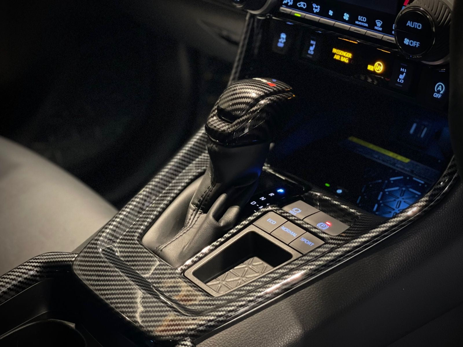 2020 Toyota RAV4 Deluxe