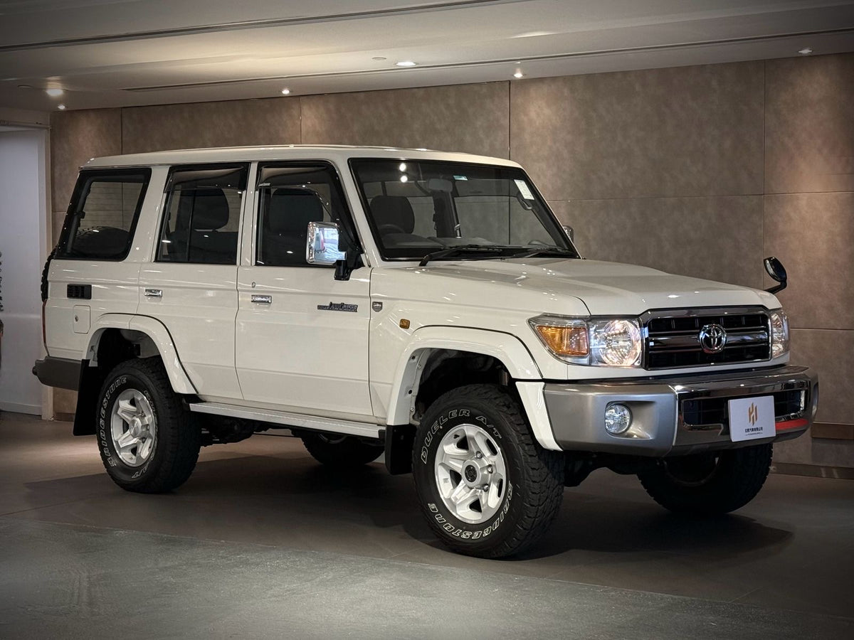 2015 Toyota Land Cruiser 70 30th Anniversary