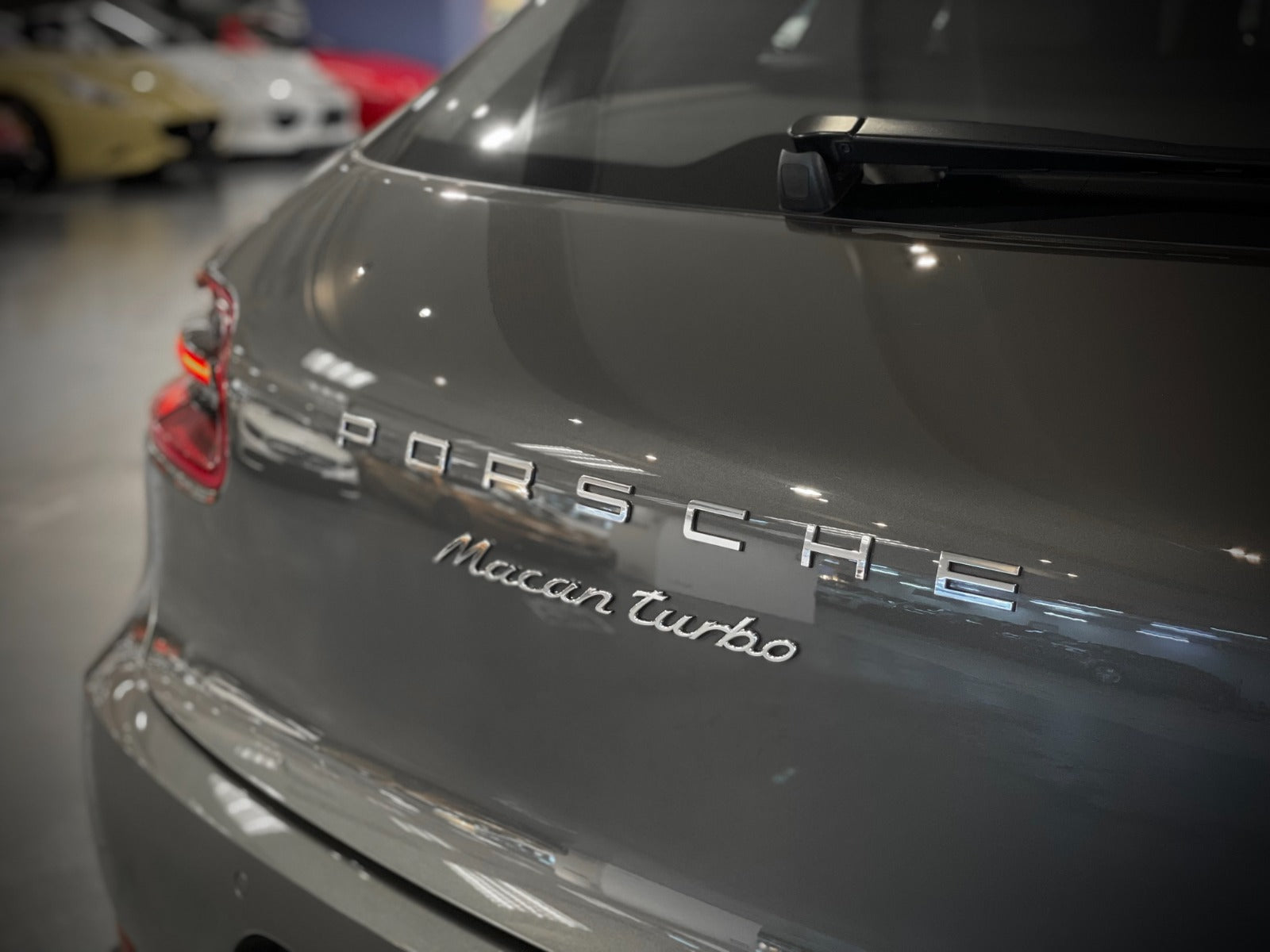 2015 Porsche Macan Turbo