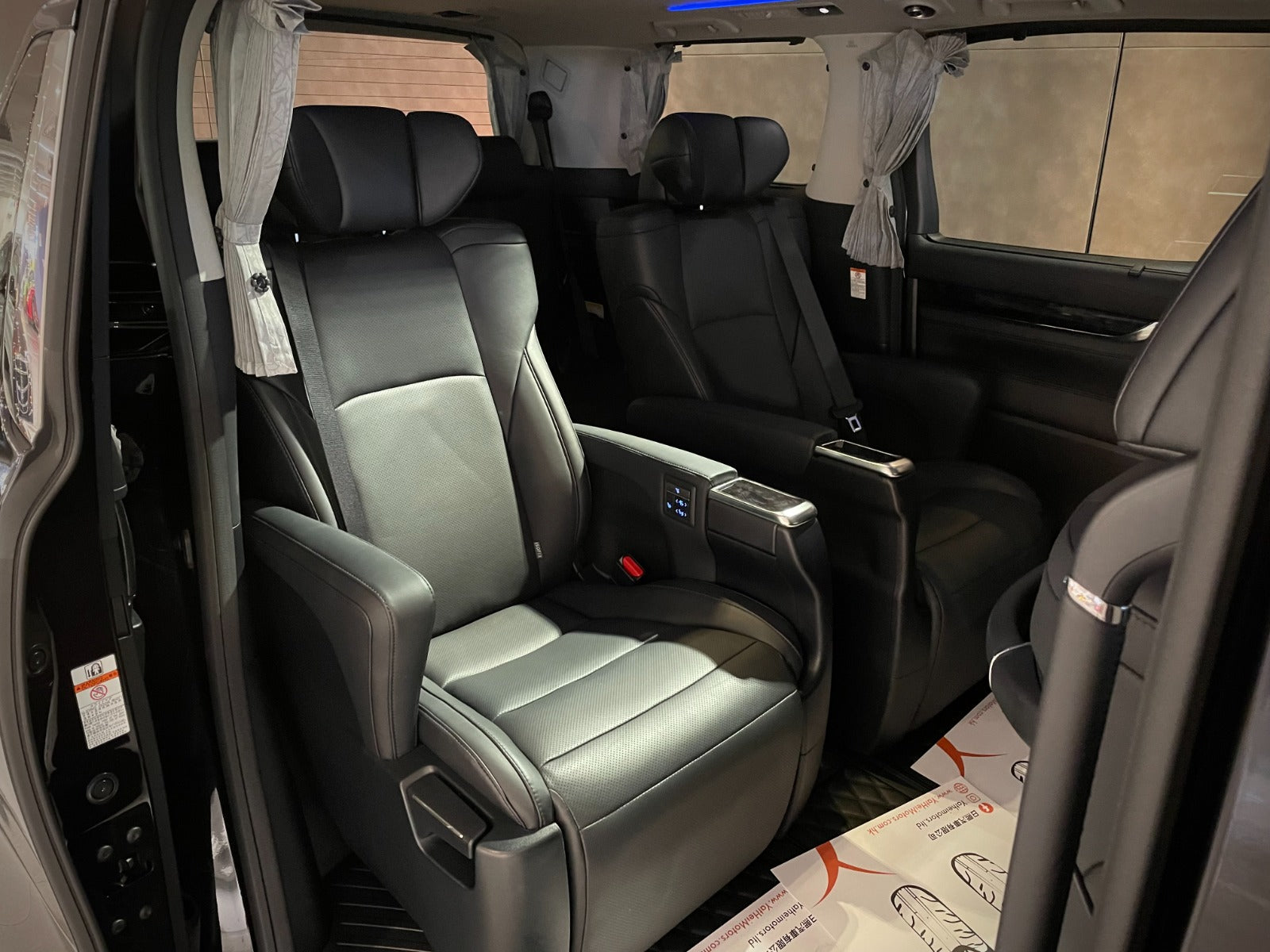 2019 Toyota Vellfire 3.5