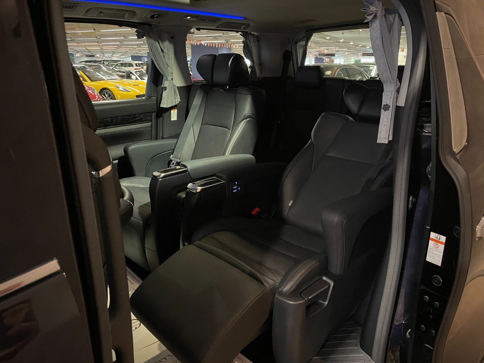 2019 Toyota Vellfire 3.5