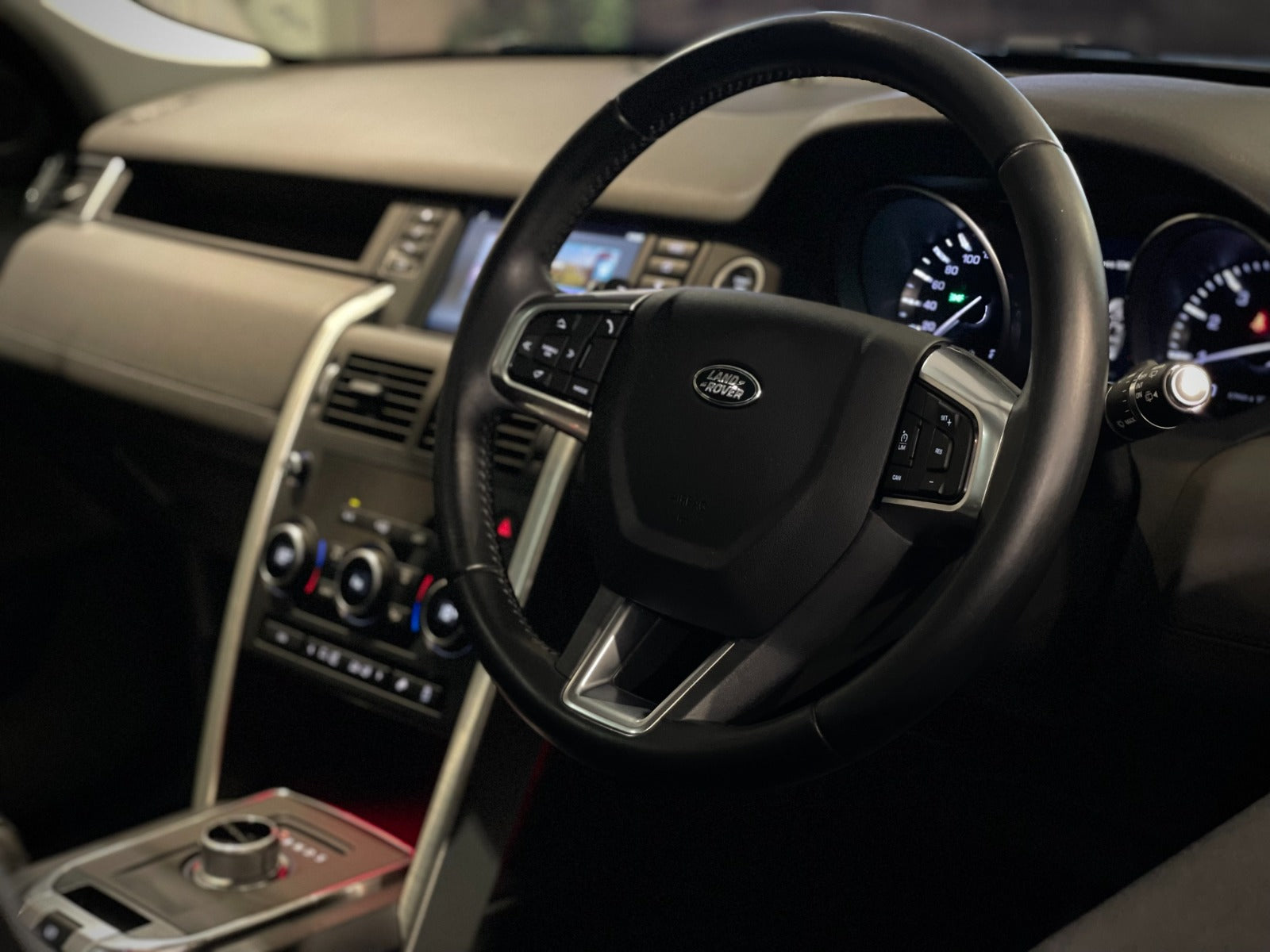 2015 Land Rover Discovery Sport SE 7S