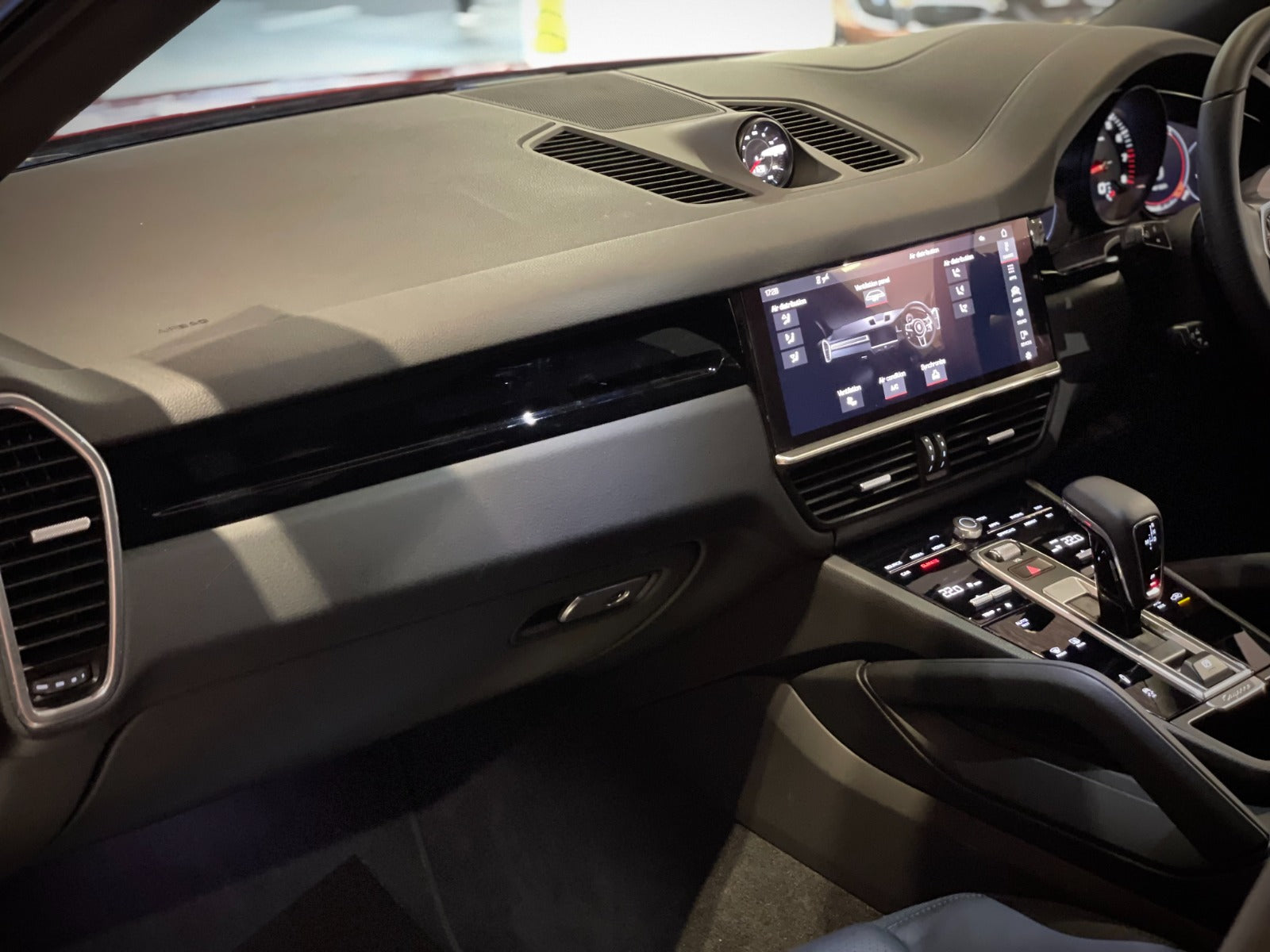 2020 Porsche Cayenne coupe
