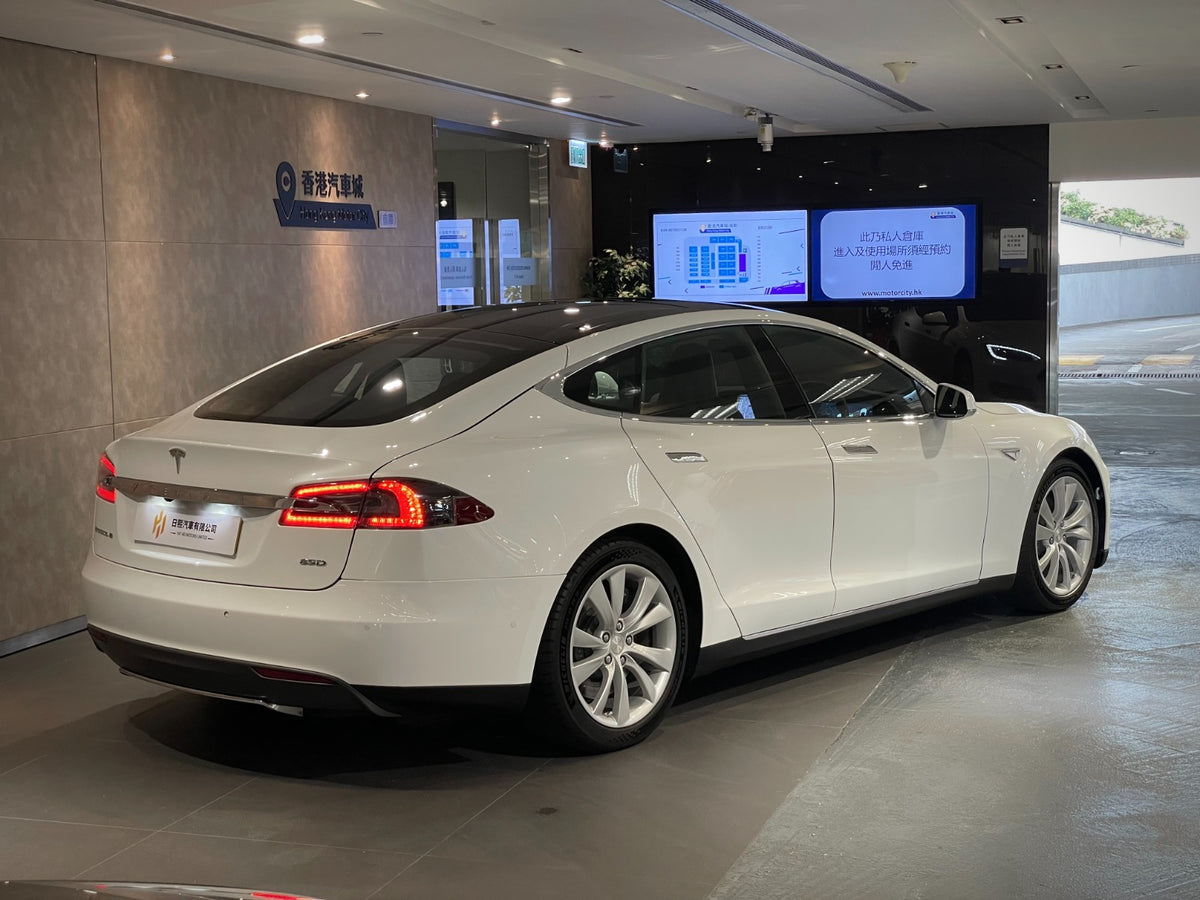 2015 Tesla Model S 85D