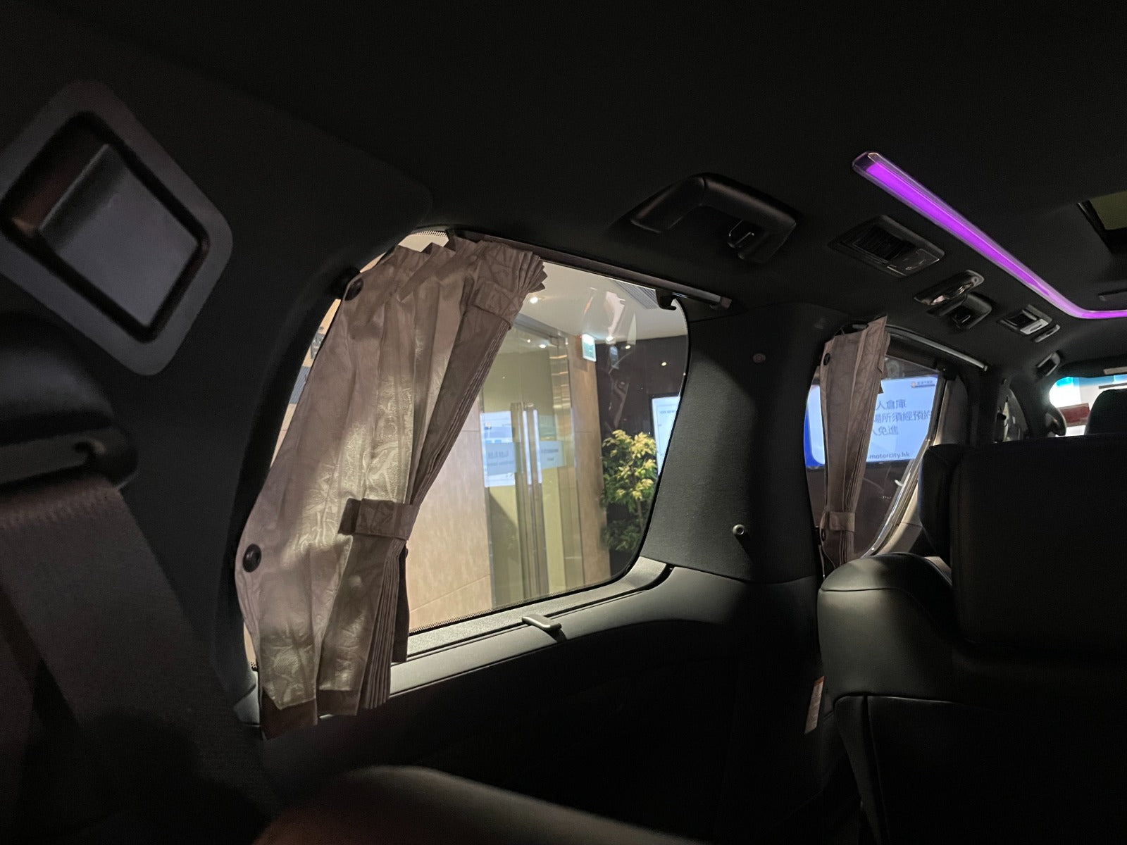 2019 Alphard Executive Lounge