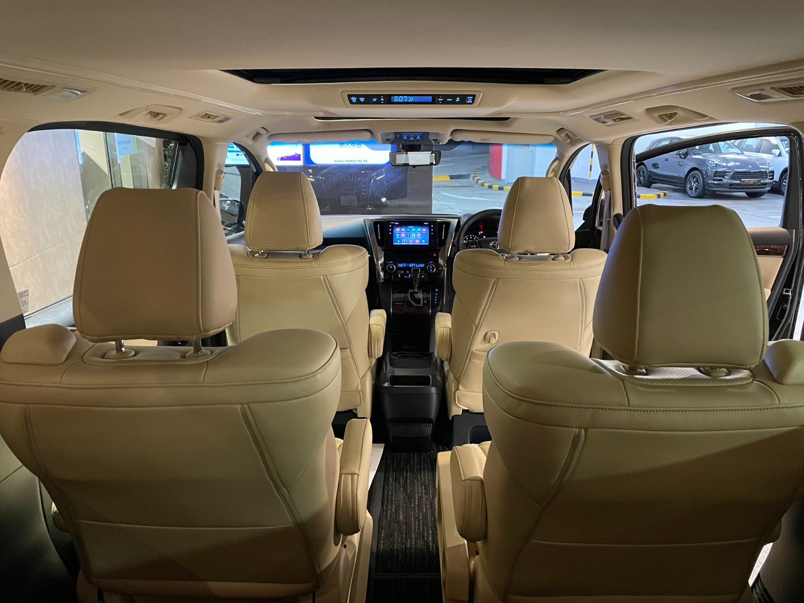 2018 Toyota Alphard 2.5