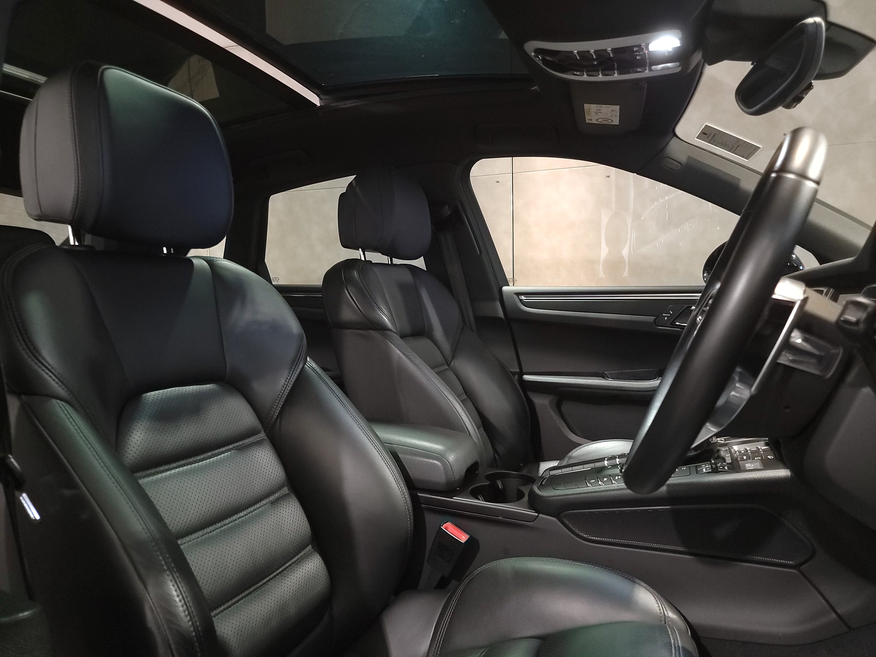2017 Macan
