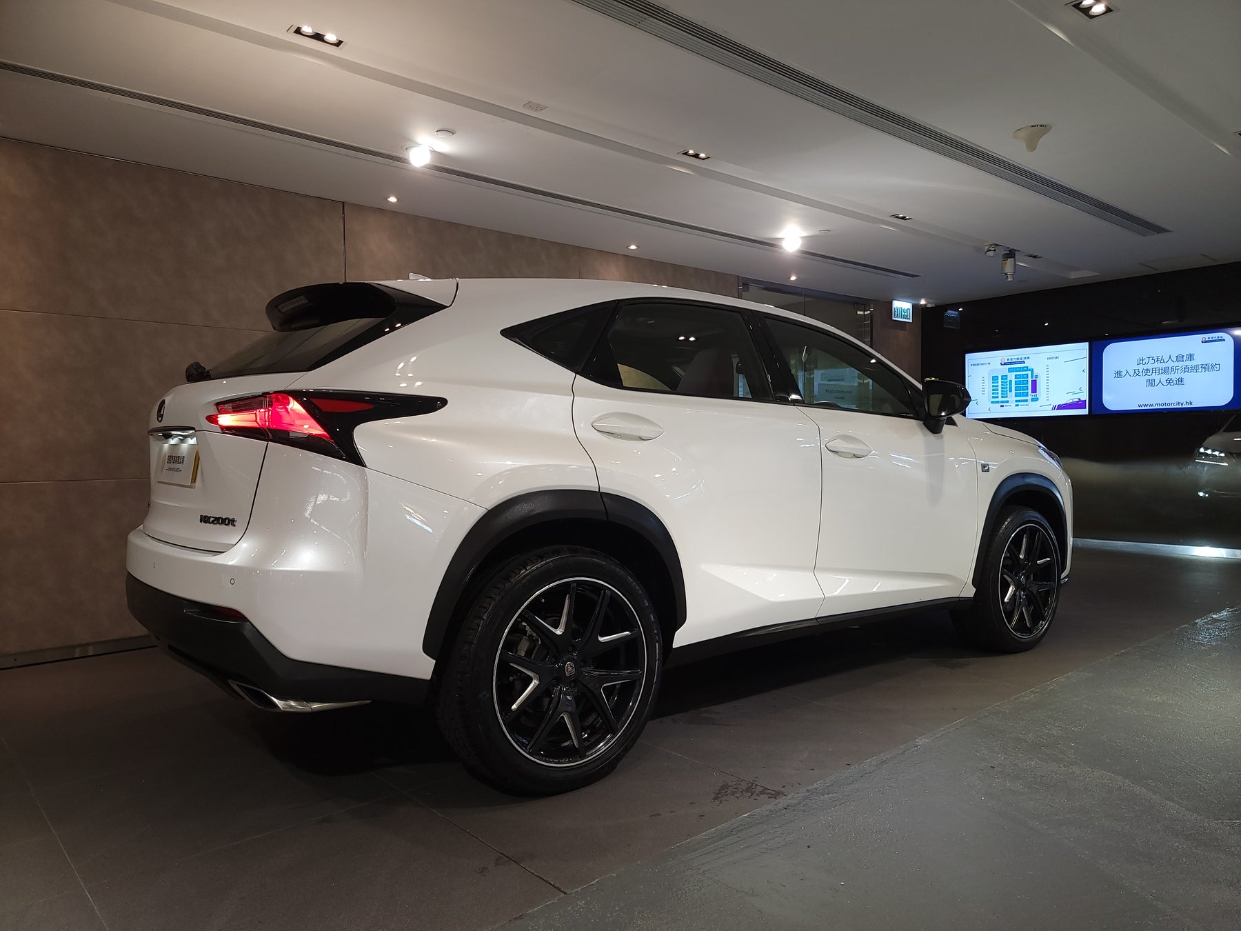 2015 NX200T F Sport