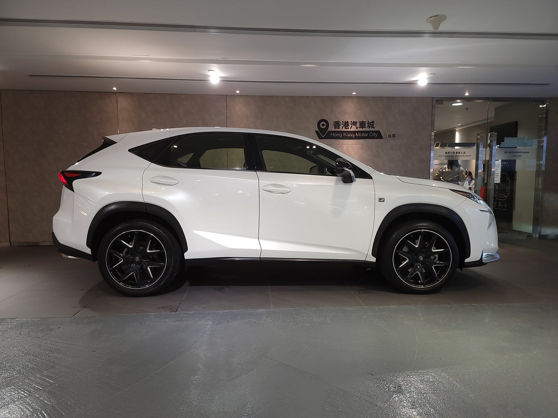 2015 NX200T F Sport