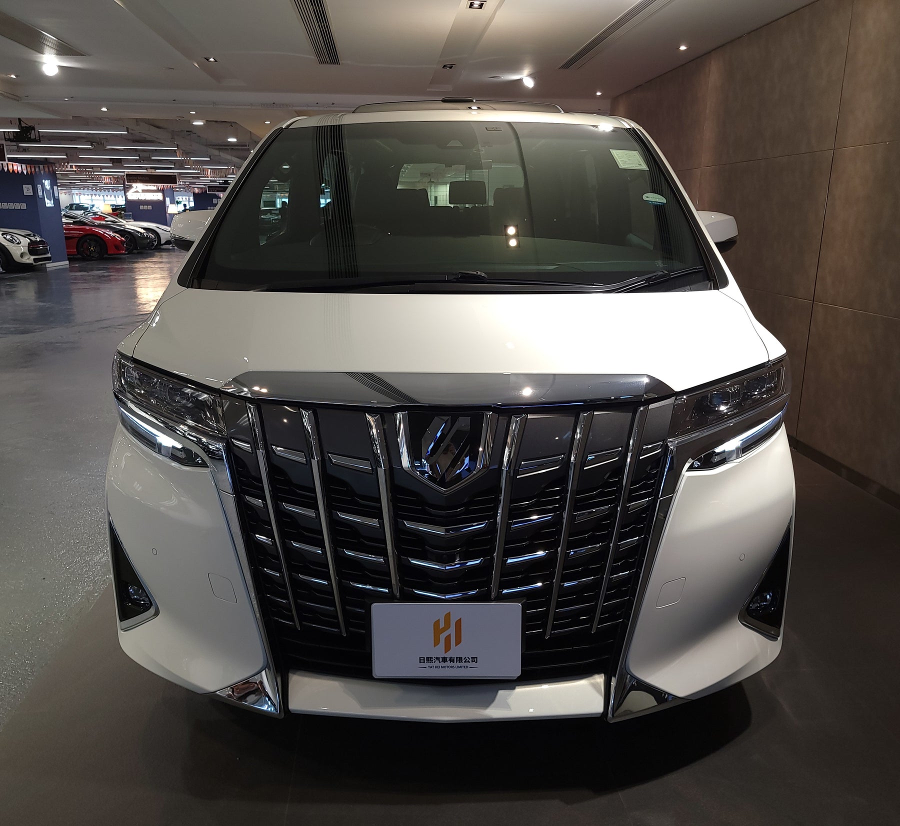 2020 Alphard Executive Lounge
