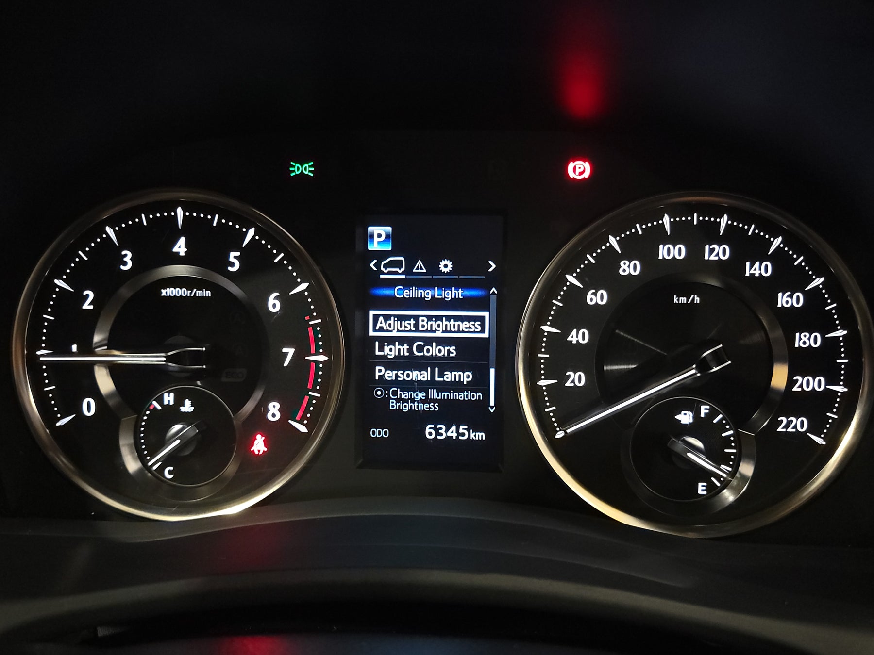 2020 Alphard Executive Lounge
