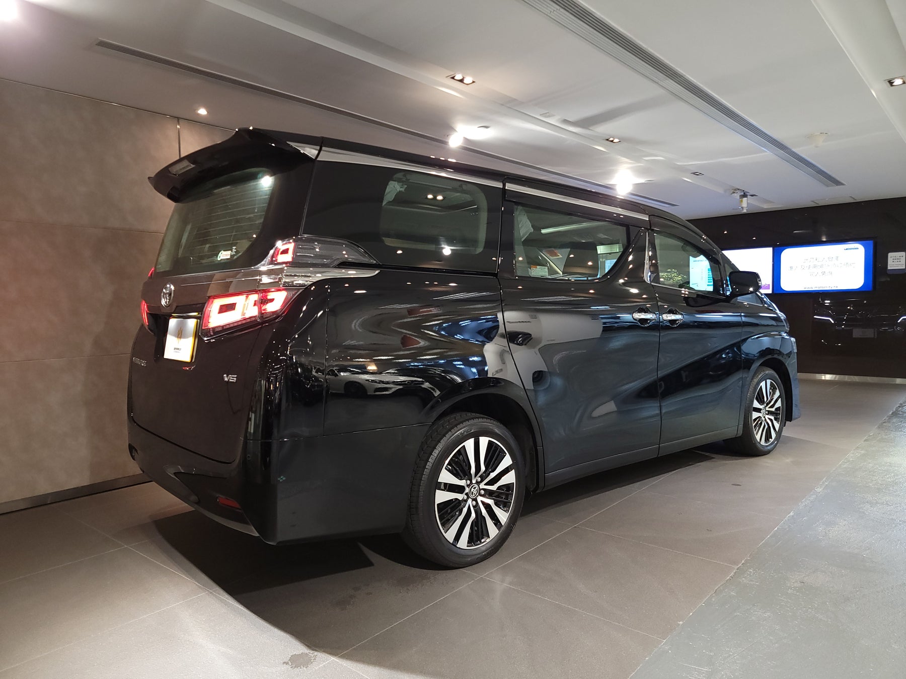 2019 Vellfire 350