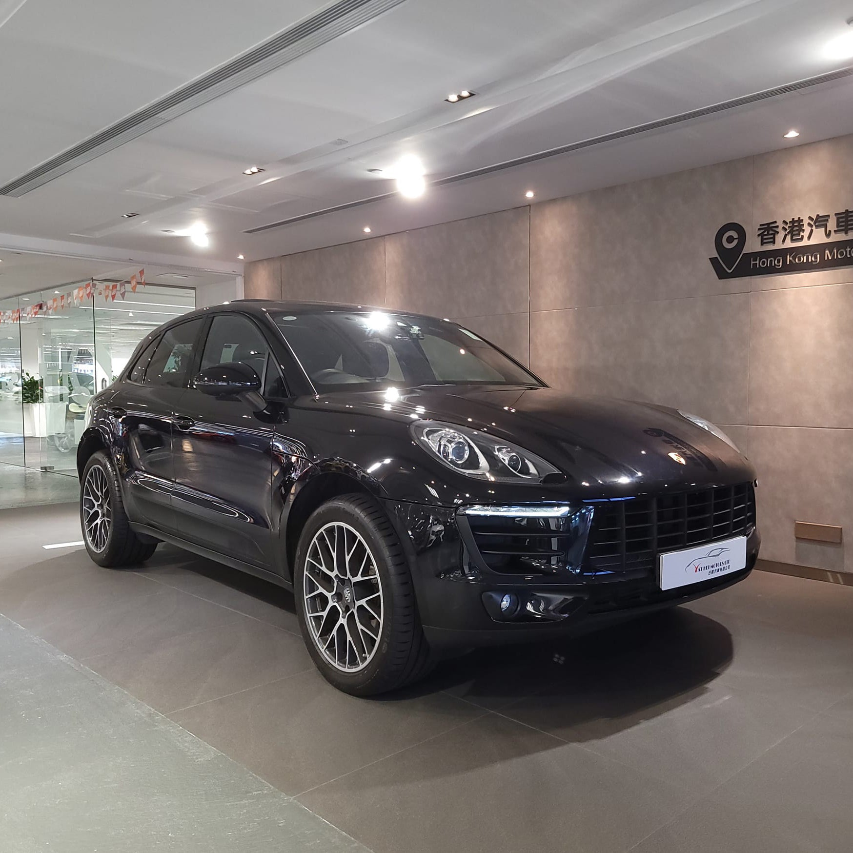2017 Macan