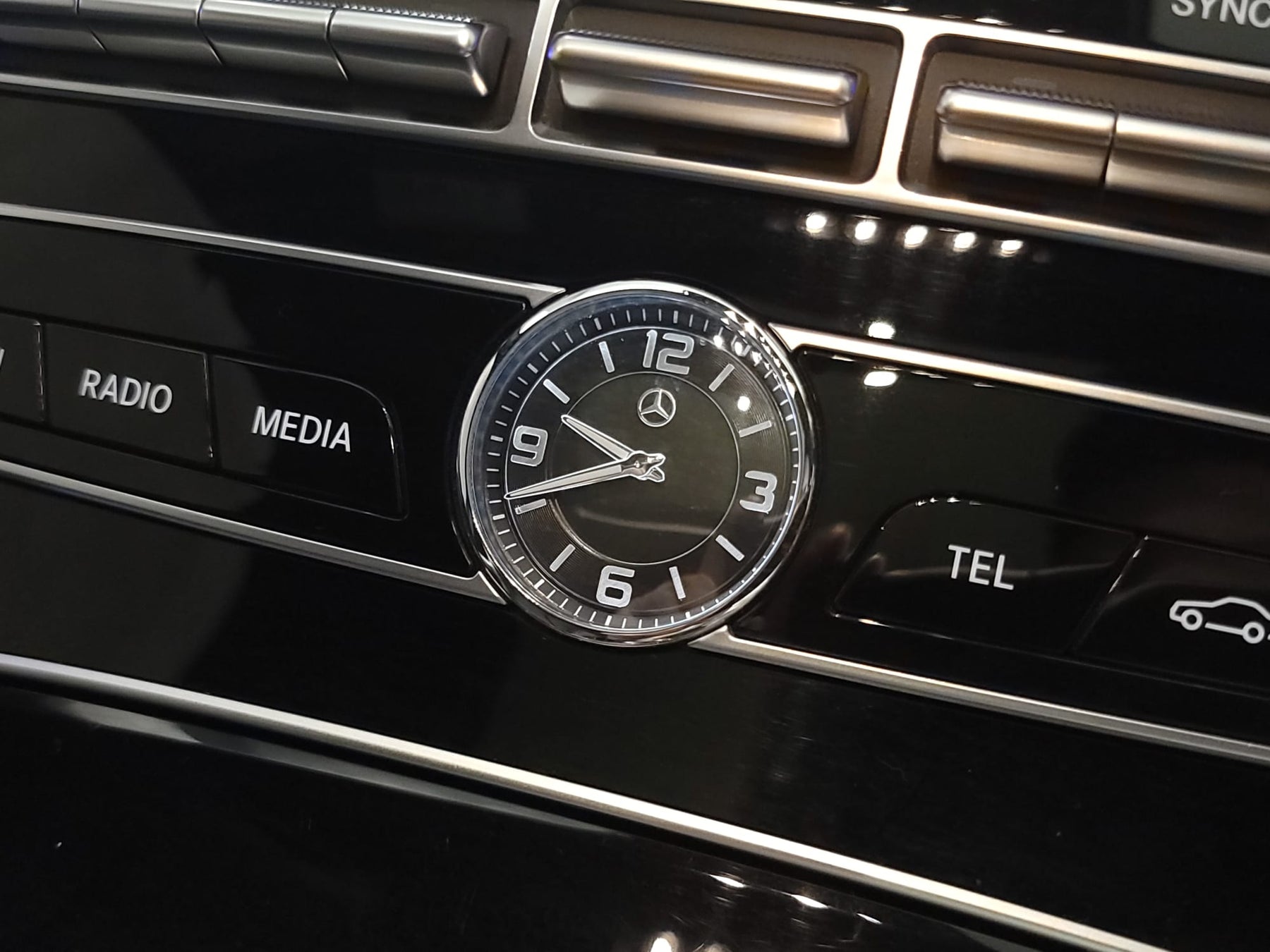 2016 E300 AVANTGARDE