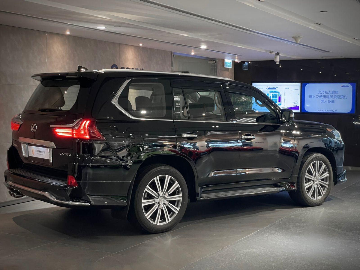 2016 Lexus LX570