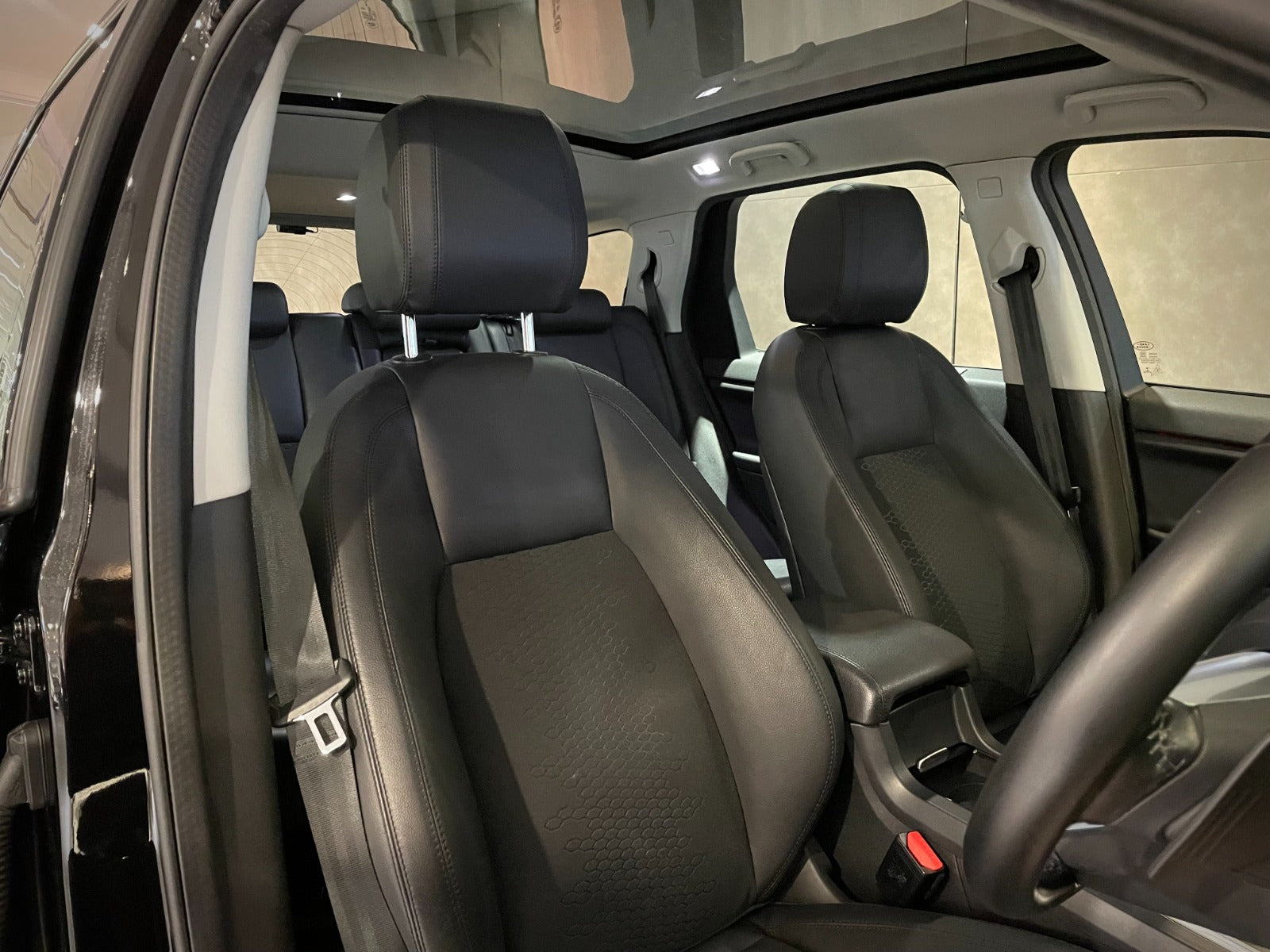 2015 Land Rover Discovery Sport SE 7S